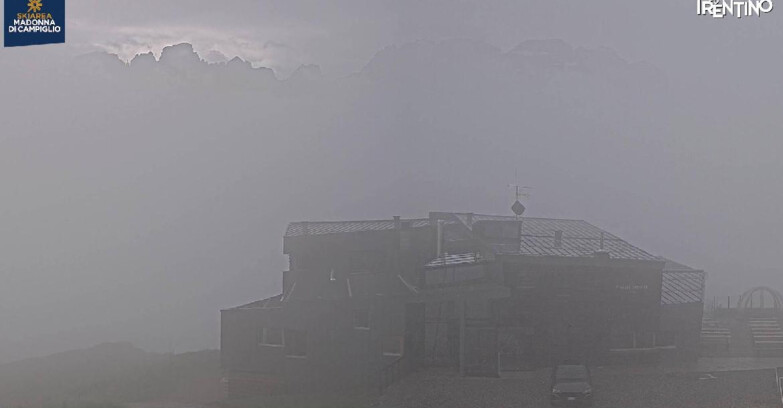Webcam Madonna di Campiglio - Rifugio Dosson - Chalet FIAT