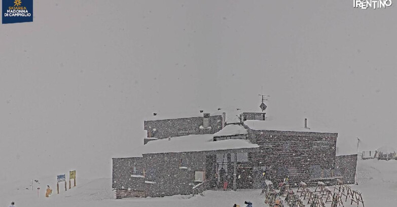 Webcam Madonna di Campiglio - Rifugio Dosson-Chalet FIAT- Spinale