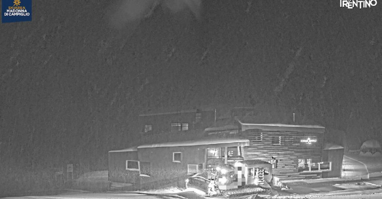 Webcam Madonna di Campiglio - Rifugio Dosson-Chalet FIAT- Spinale