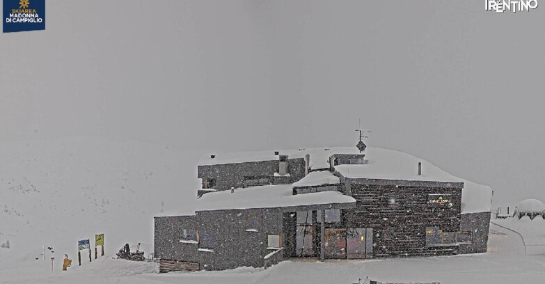 Webcam Madonna di Campiglio - Rifugio Dosson-Chalet FIAT- Spinale
