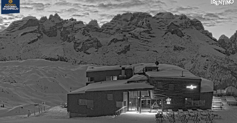 Webcam Madonna di Campiglio - Rifugio Dosson - Chalet FIAT