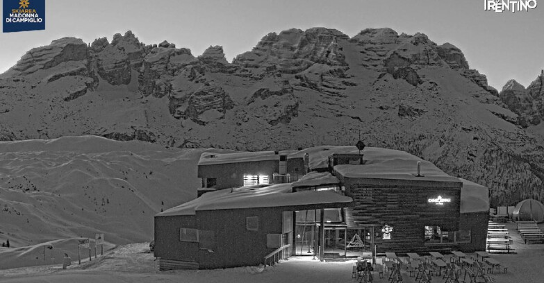 Webcam Madonna di Campiglio - Rifugio Dosson - Chalet FIAT