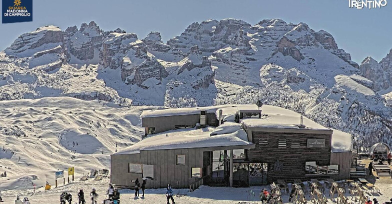 Webcam Madonna di Campiglio - Rifugio Dosson - Chalet FIAT