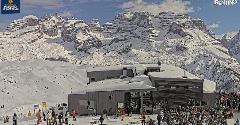 Webcam Madonna di Campiglio - Rifugio Dosson - Chalet FIAT