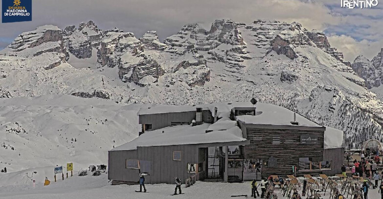 Webcam Madonna di Campiglio - Rifugio Dosson - Chalet FIAT