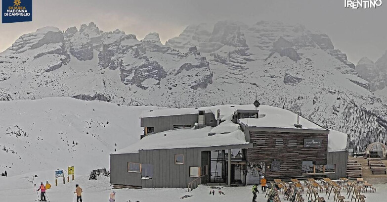 Webcam Madonna di Campiglio - Rifugio Dosson - Chalet FIAT