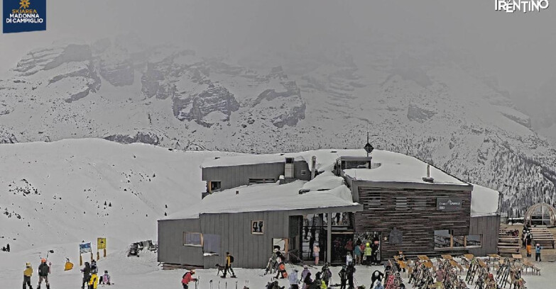 Webcam Madonna di Campiglio - Rifugio Dosson - Chalet FIAT