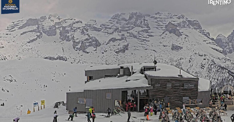 Webcam Madonna di Campiglio - Rifugio Dosson - Chalet FIAT