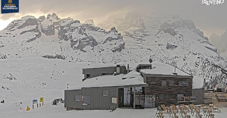 Webcam Madonna di Campiglio - Rifugio Dosson - Chalet FIAT