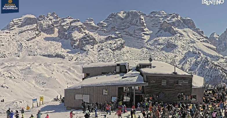 Webcam Madonna di Campiglio - Rifugio Dosson - Chalet FIAT