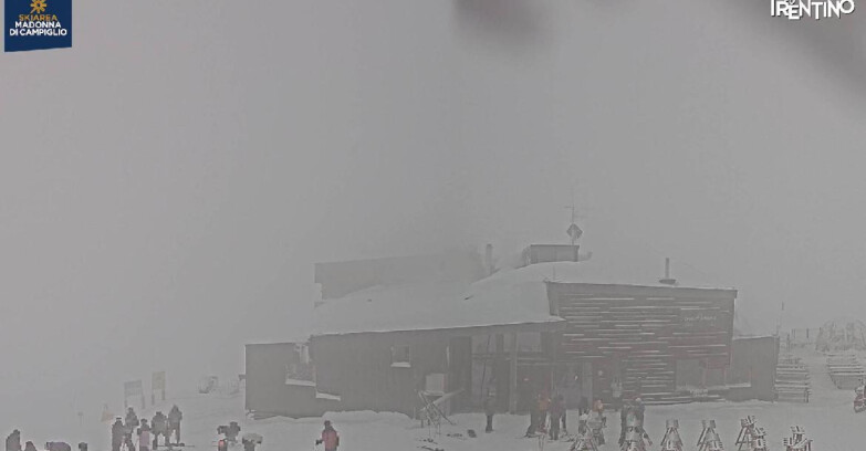 Webcam Madonna di Campiglio - Rifugio Dosson - Chalet FIAT