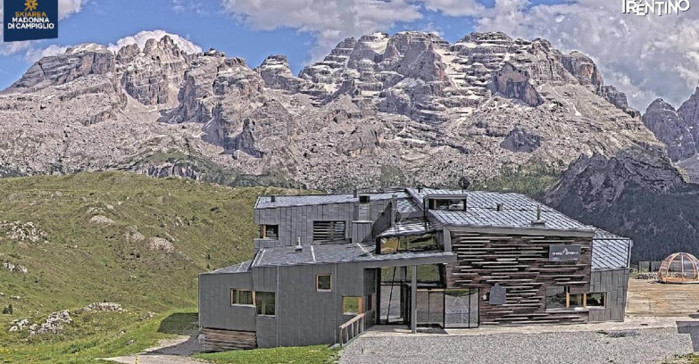 Webcam Madonna di Campiglio (Skiarea Campiglio Dolomiti di Brenta - Val di Sole Val Rendena) - Chalet Spinale