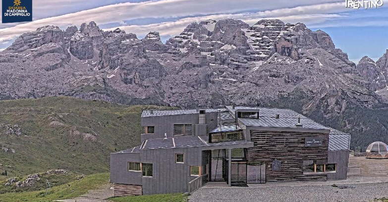 Webcam Madonna di Campiglio (Skiarea Campiglio Dolomiti di Brenta - Val di Sole Val Rendena) - Chalet Spinale