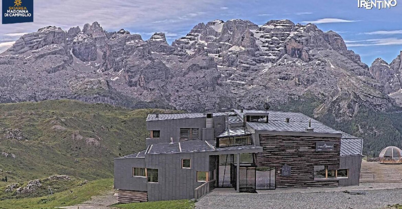 Webcam Madonna di Campiglio (Skiarea Campiglio Dolomiti di Brenta - Val di Sole Val Rendena) - Chalet Spinale