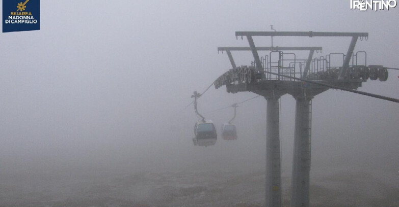 Webcam Madonna di Campiglio - From Grostè 