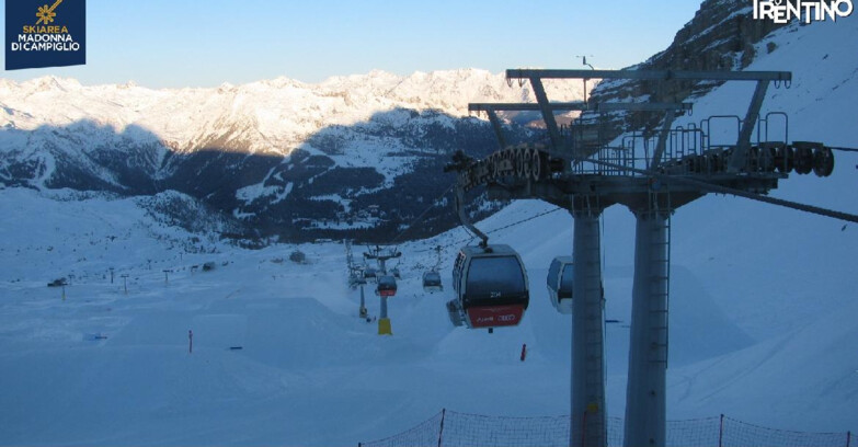 Webcam Madonna di Campiglio - From Grostè 