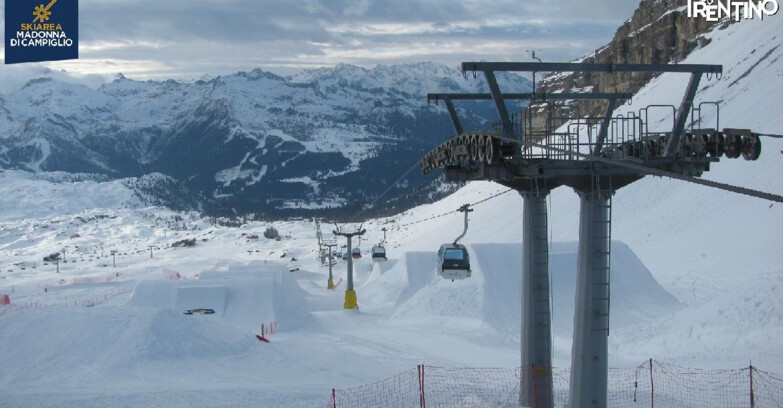 Webcam Madonna di Campiglio - From Grostè 