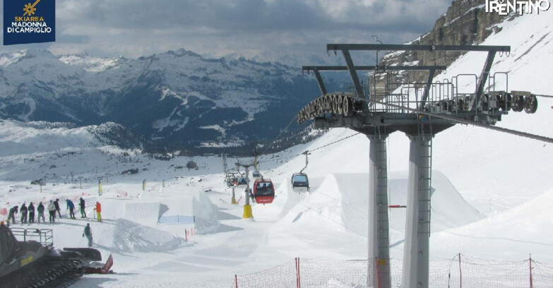 Webcam Madonna di Campiglio - From Grostè 