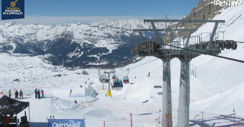 Webcam Madonna di Campiglio - From Grostè 