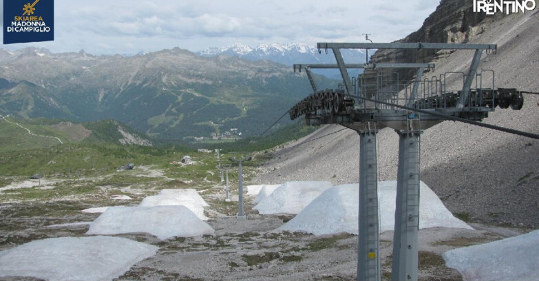 Webcam Madonna di Campiglio (Skiarea Campiglio Dolomiti di Brenta - Val di Sole Val Rendena) - From Grostè 