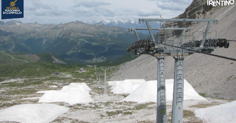 Webcam Madonna di Campiglio (Skiarea Campiglio Dolomiti di Brenta - Val di Sole Val Rendena) - From Grostè 