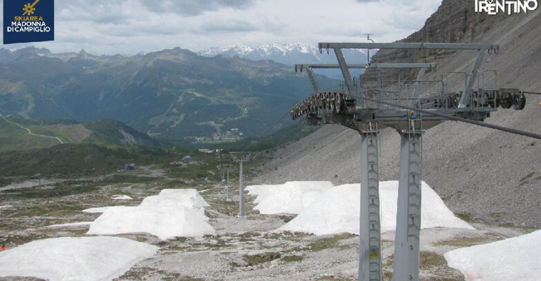 Webcam Madonna di Campiglio (Skiarea Campiglio Dolomiti di Brenta - Val di Sole Val Rendena) - From Grostè 