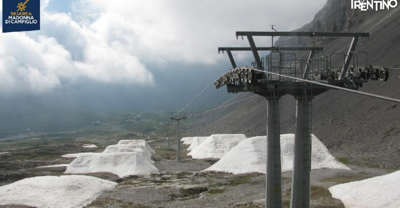 Webcam Madonna di Campiglio (Skiarea Campiglio Dolomiti di Brenta - Val di Sole Val Rendena) - From Grostè 
