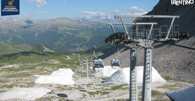 Webcam Madonna di Campiglio - From Grostè 