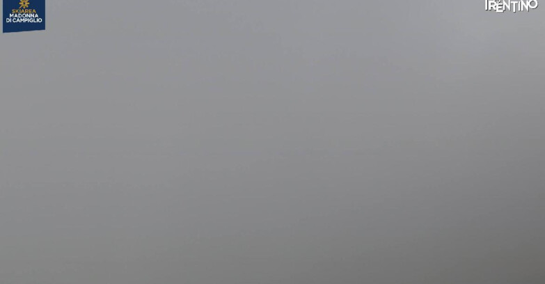 Webcam Madonna di Campiglio (Skiarea Campiglio Dolomiti di Brenta - Val di Sole Val Rendena) - Grostè Area