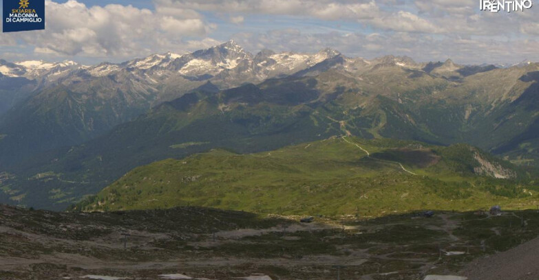 Webcam Madonna di Campiglio (Skiarea Campiglio Dolomiti di Brenta - Val di Sole Val Rendena) - Grostè Area