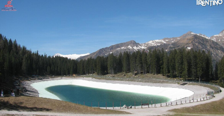 Webcam Madonna di Campiglio (Skiarea Campiglio Dolomiti di Brenta - Val di Sole Val Rendena) - Lago Montagnoli