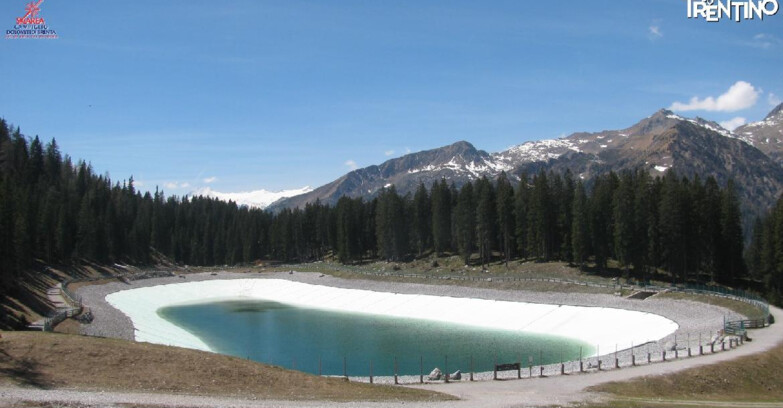 Webcam Madonna di Campiglio (Skiarea Campiglio Dolomiti di Brenta - Val di Sole Val Rendena) - Lago Montagnoli