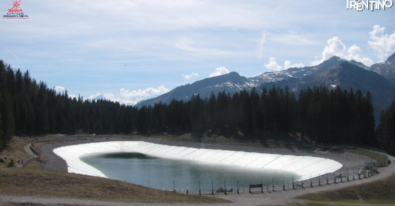 Webcam Madonna di Campiglio (Skiarea Campiglio Dolomiti di Brenta - Val di Sole Val Rendena) - Lago Montagnoli