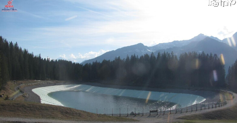 Webcam Madonna di Campiglio (Skiarea Campiglio Dolomiti di Brenta - Val di Sole Val Rendena) - Lago Montagnoli