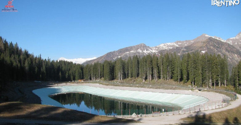 Webcam Madonna di Campiglio (Skiarea Campiglio Dolomiti di Brenta - Val di Sole Val Rendena) - Lago Montagnoli