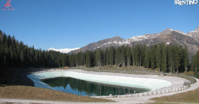 Webcam Madonna di Campiglio (Skiarea Campiglio Dolomiti di Brenta - Val di Sole Val Rendena) - Lago Montagnoli
