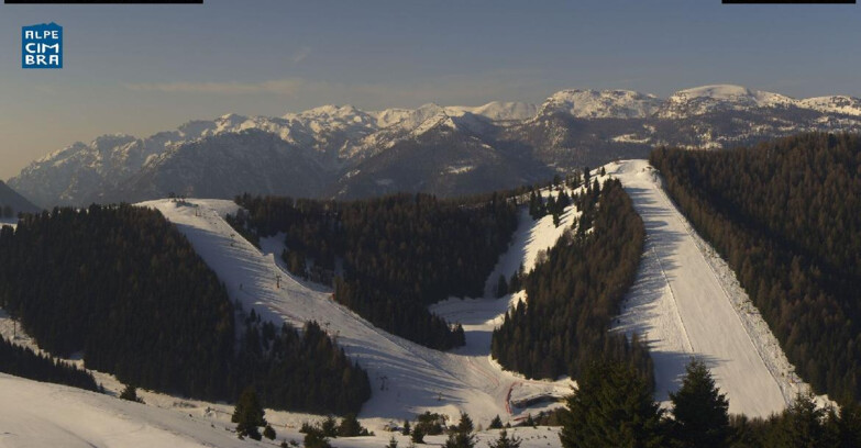 Webcam Skiarea Folgaria-Fiorentini - Folgaria Fondo Piccolo 